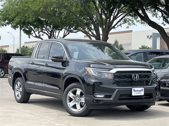 Vehicle image 3 of 26