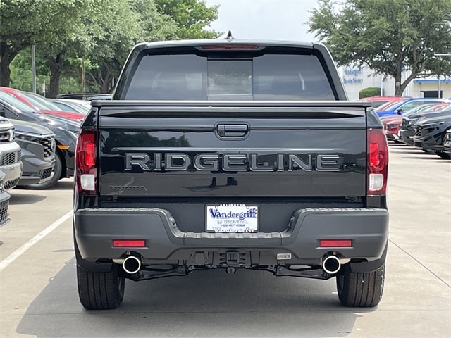 Vehicle image 7 of 26