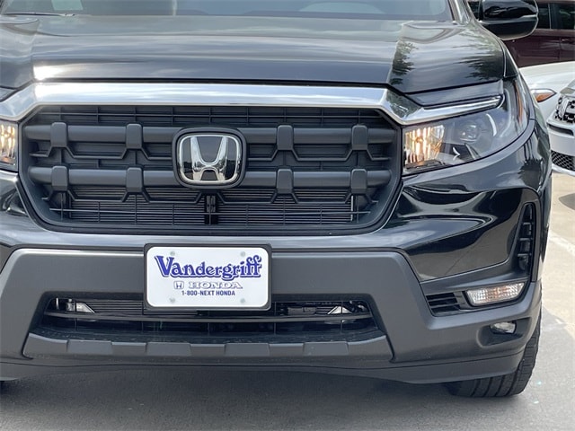 Vehicle image 2 of 26