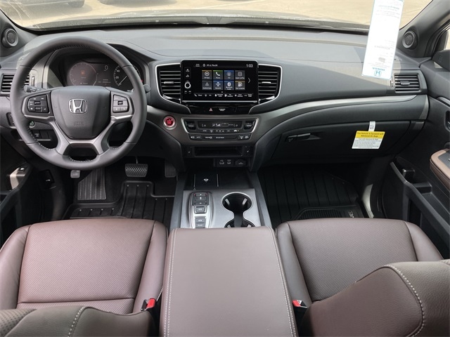 Vehicle image 9 of 26