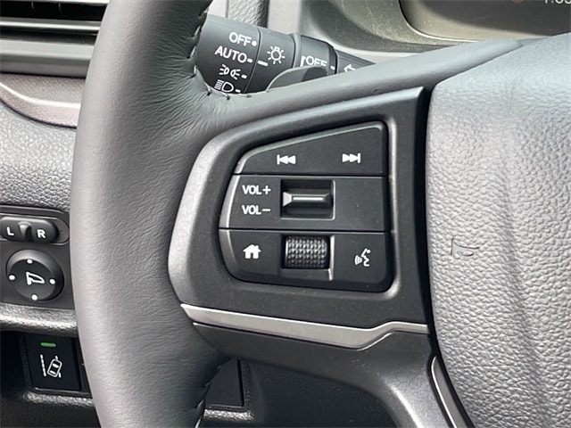 Vehicle image 12 of 26