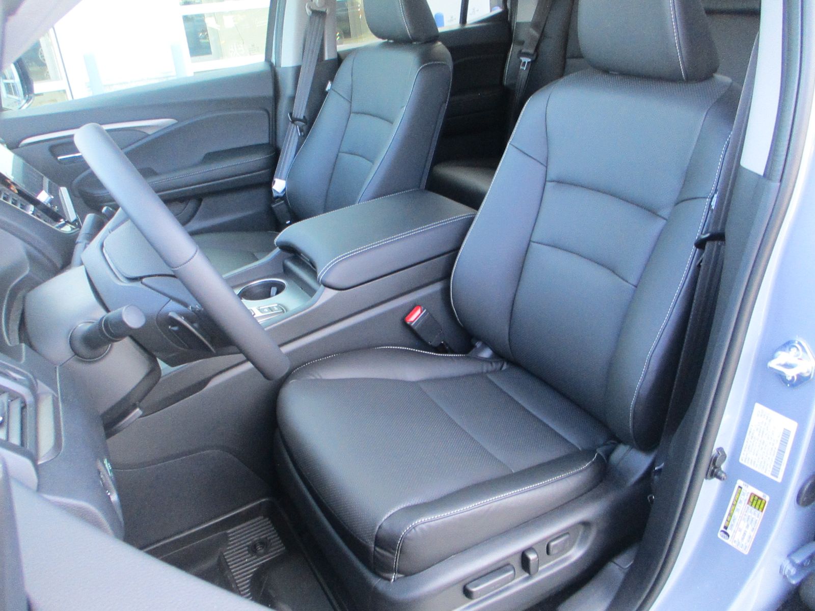 Vehicle image 9 of 37