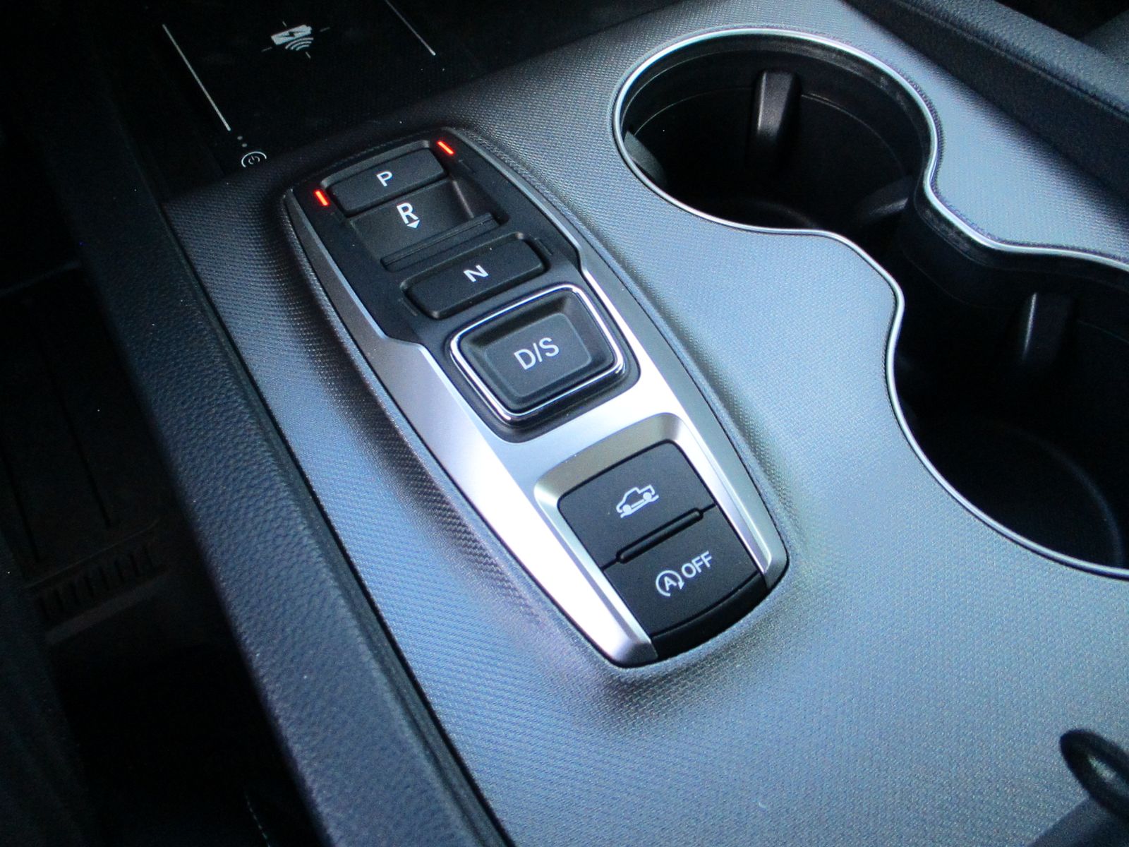Vehicle image 18 of 37