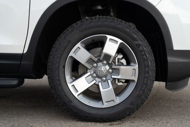 Vehicle image 12 of 42