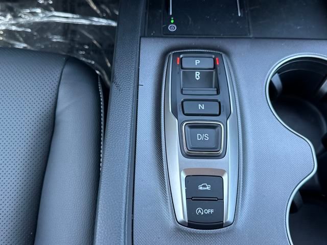 Vehicle image 25 of 36