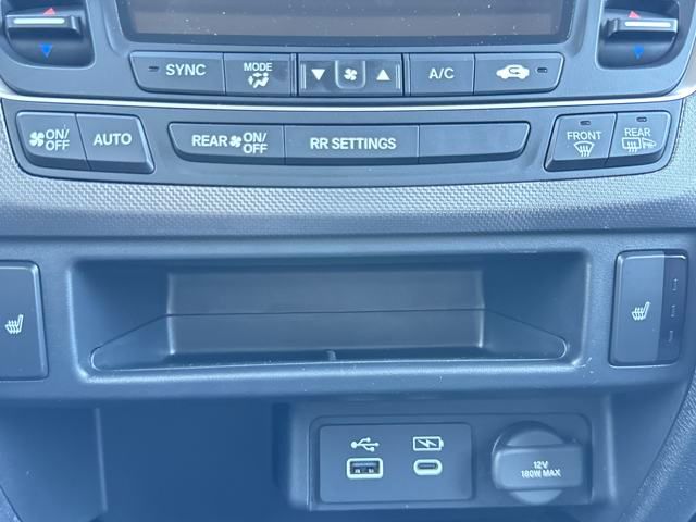 Vehicle image 23 of 36