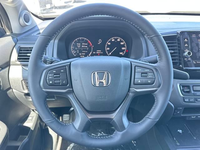 Vehicle image 18 of 36