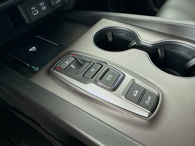 Vehicle image 34 of 35