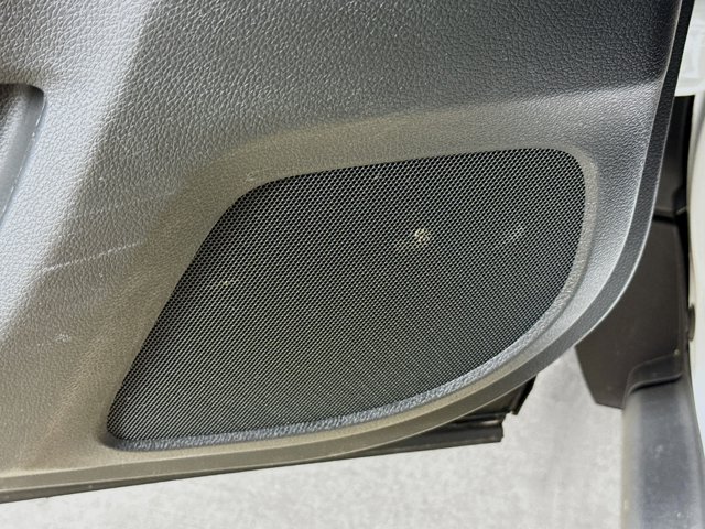 Vehicle image 20 of 35