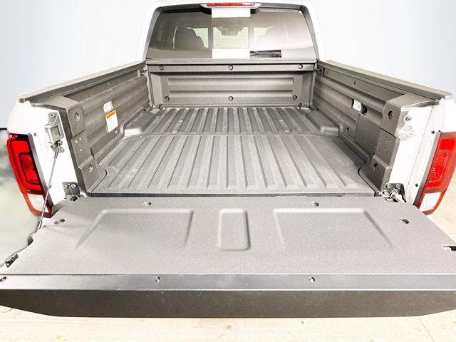 Vehicle image 28 of 35