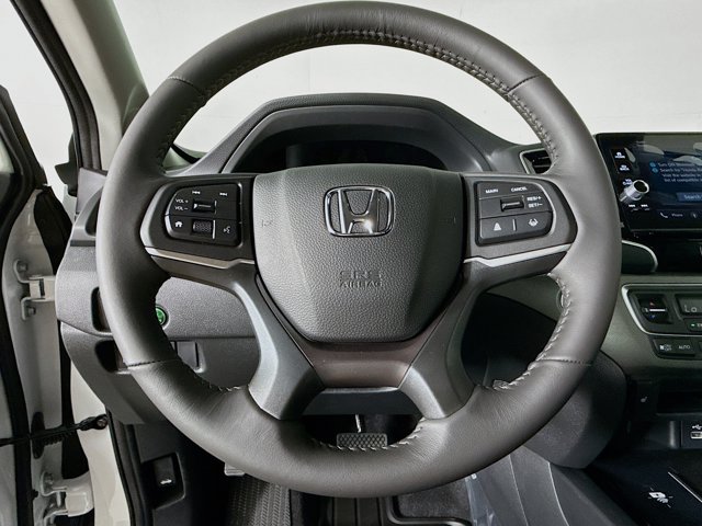 Vehicle image 12 of 35