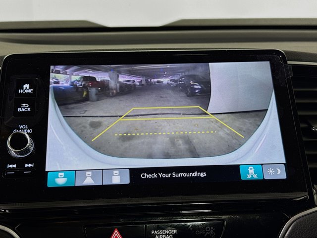 Vehicle image 15 of 35