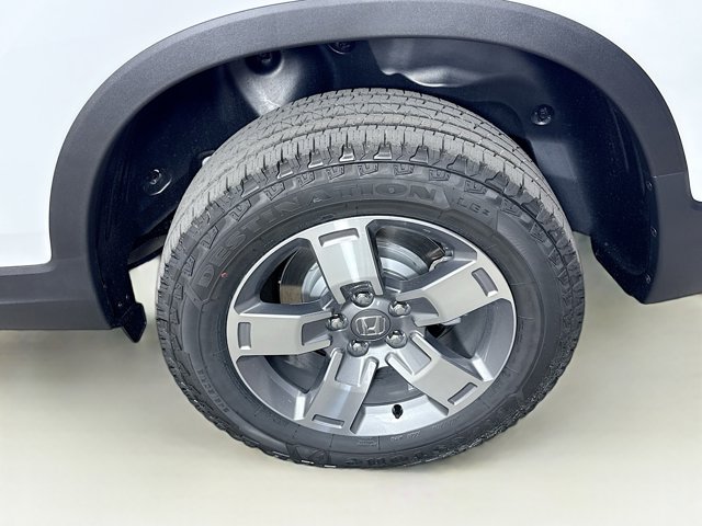 Vehicle image 32 of 35