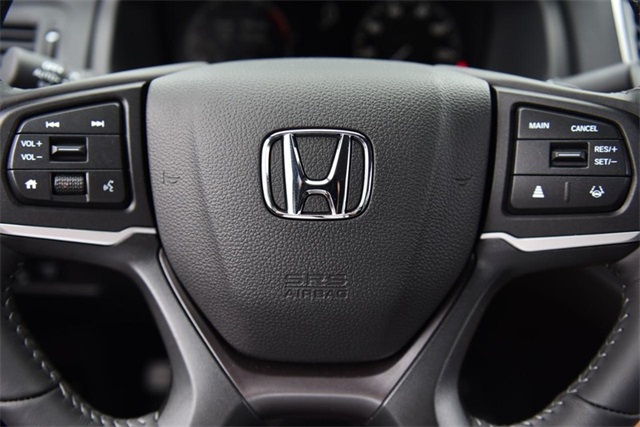 Vehicle image 23 of 29