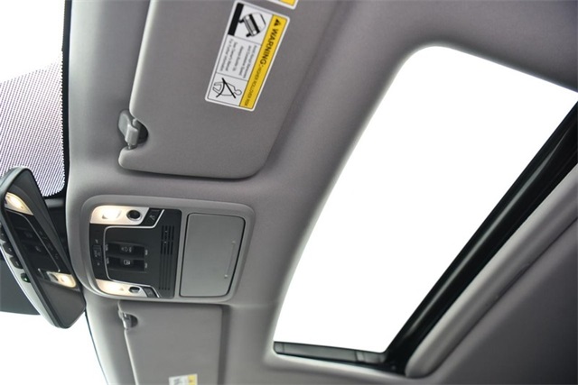 Vehicle image 26 of 29