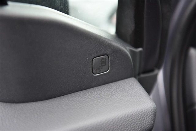 Vehicle image 12 of 29