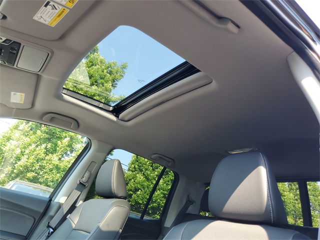 Vehicle image 11 of 30
