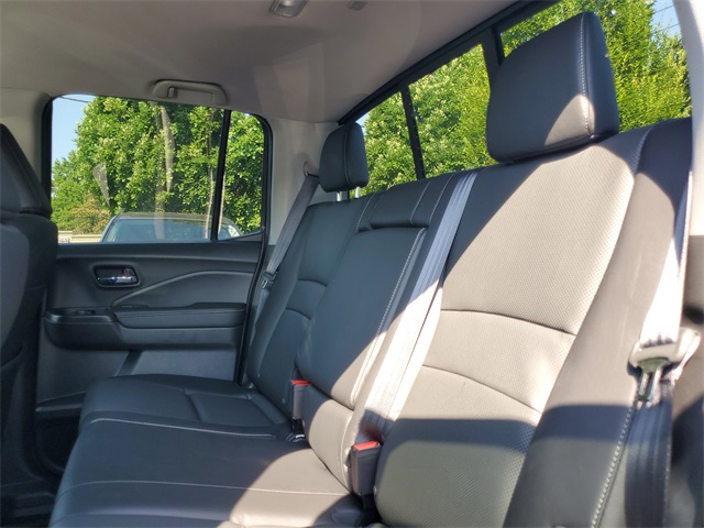Vehicle image 9 of 30