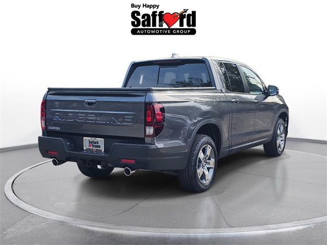 Vehicle image 4 of 25