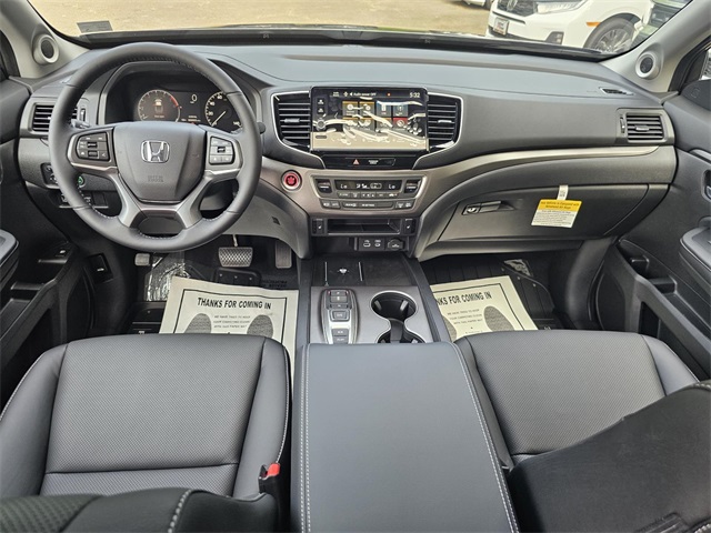 Vehicle image 11 of 25