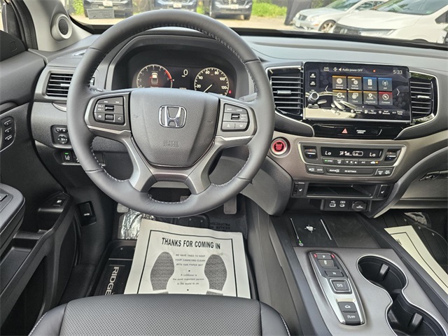 Vehicle image 12 of 25