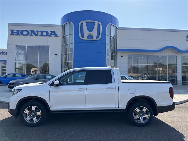Vehicle image 3 of 16