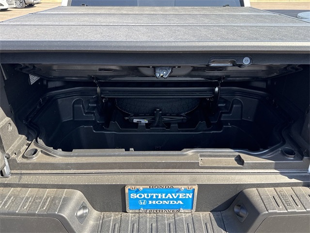 Vehicle image 6 of 16