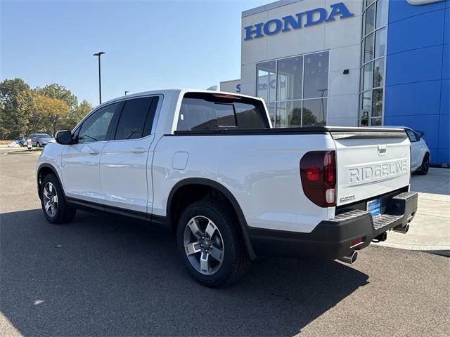 Vehicle image 2 of 16