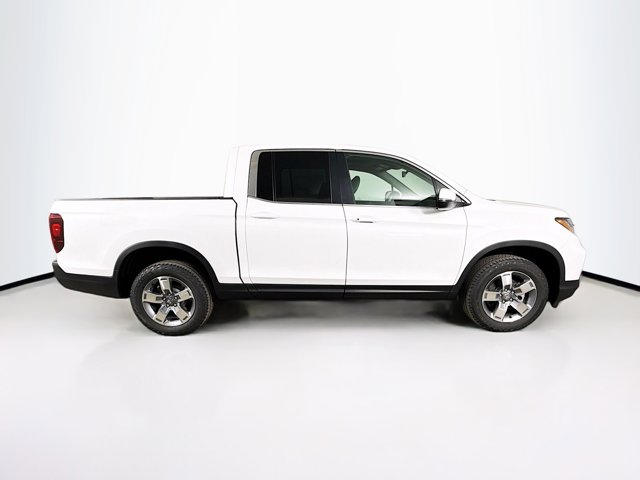 Vehicle image 4 of 35