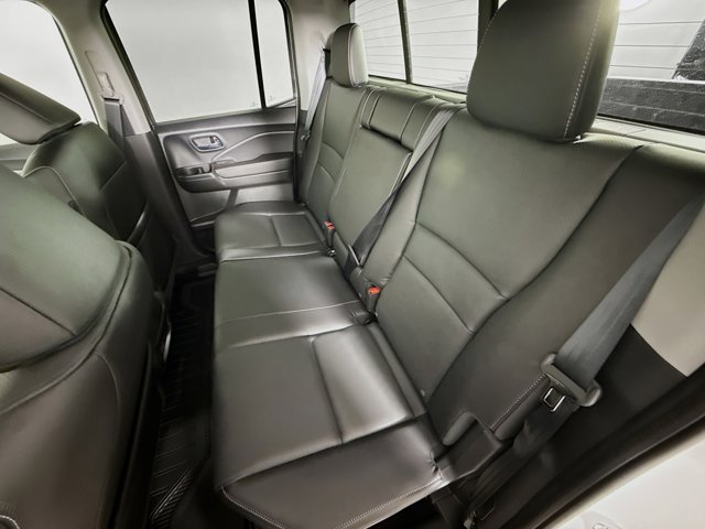 Vehicle image 29 of 35