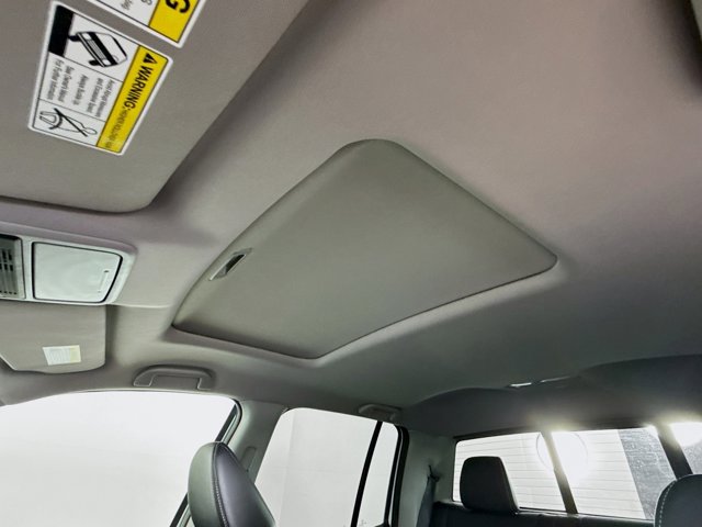 Vehicle image 26 of 35