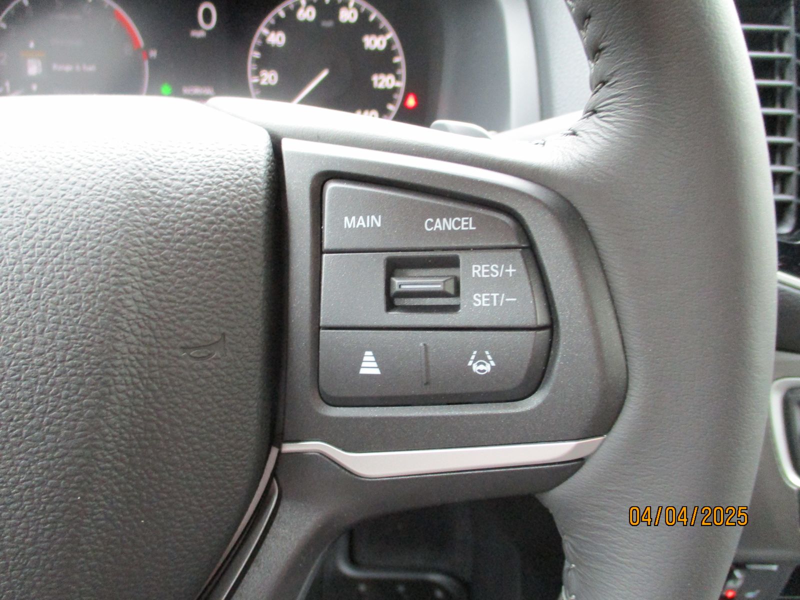 Vehicle image 13 of 34
