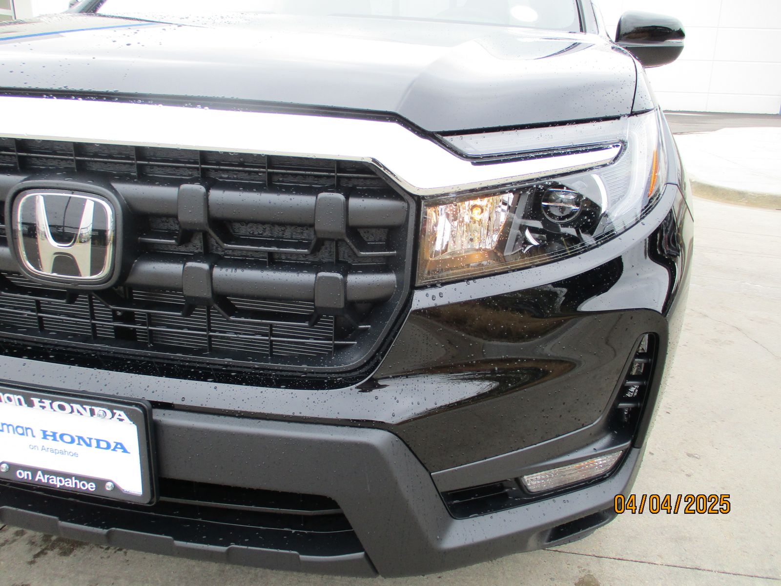 Vehicle image 32 of 34