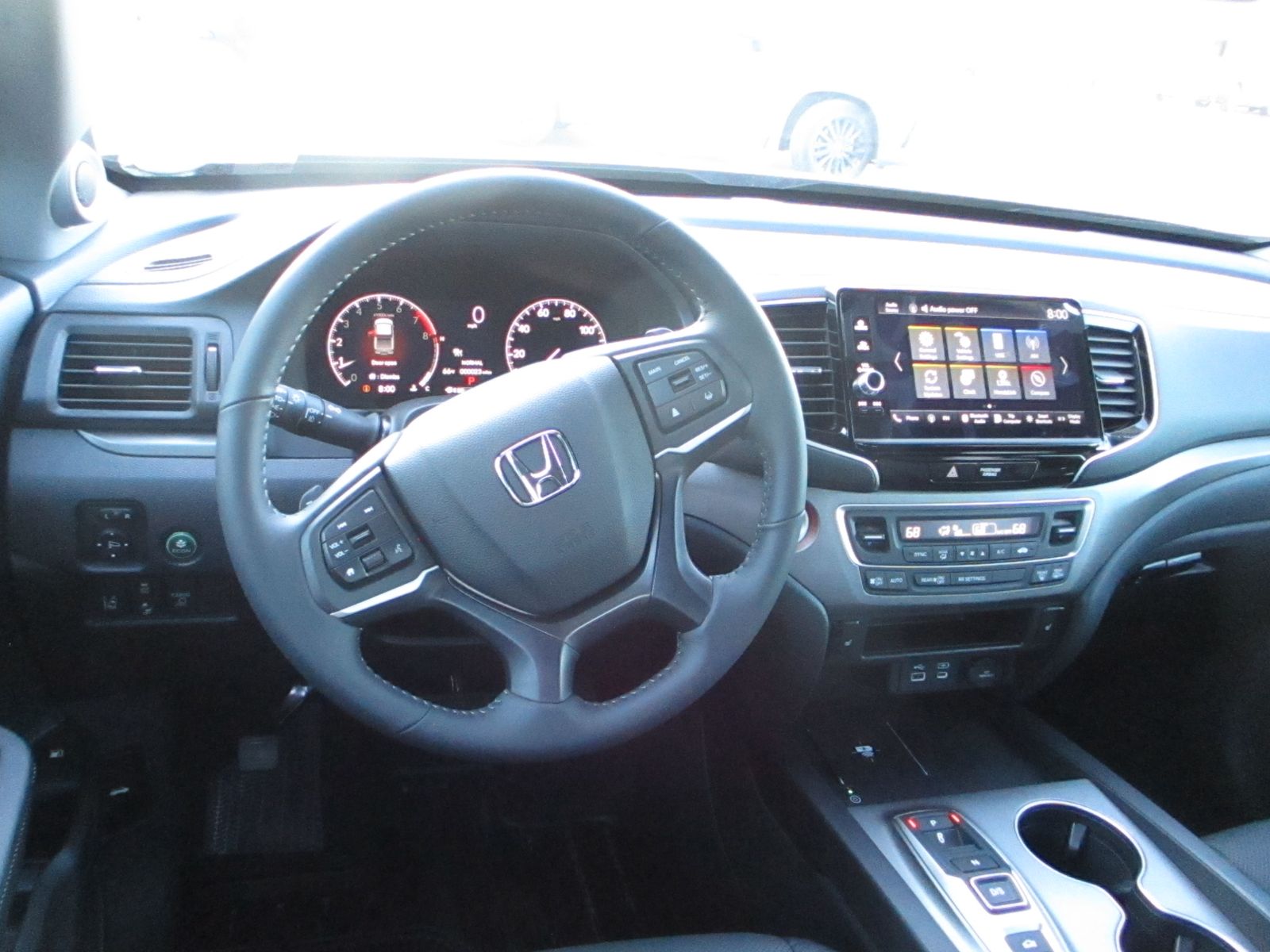 Vehicle image 11 of 35