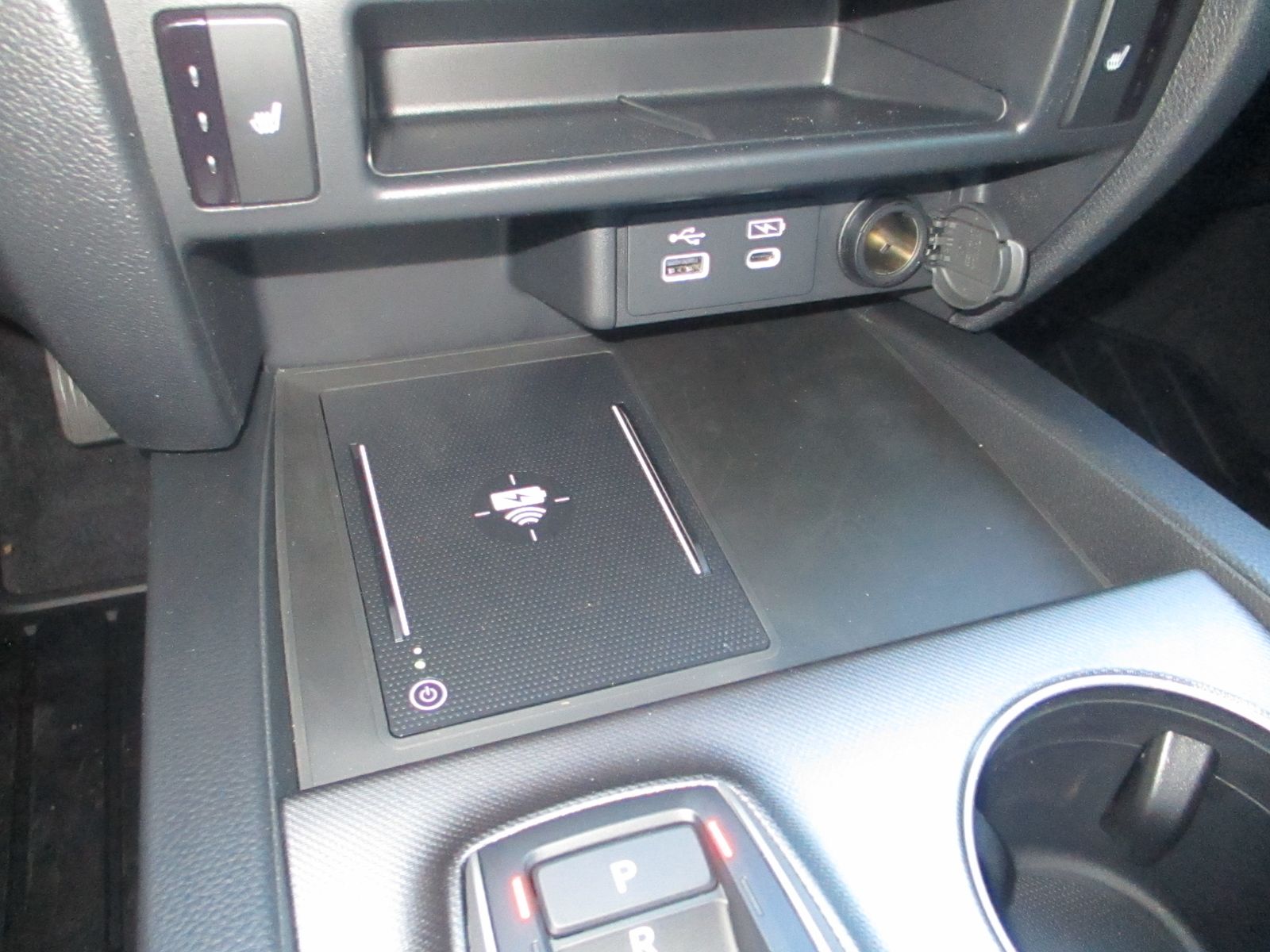 Vehicle image 18 of 35