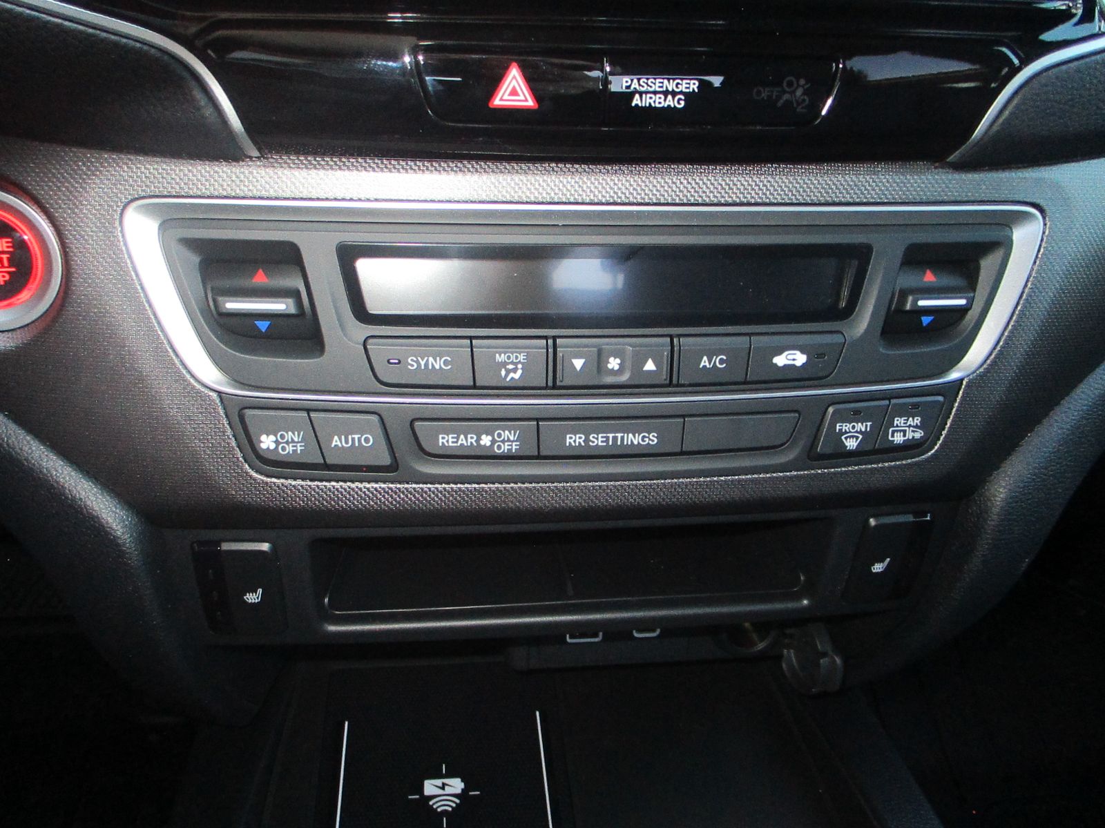 Vehicle image 17 of 35