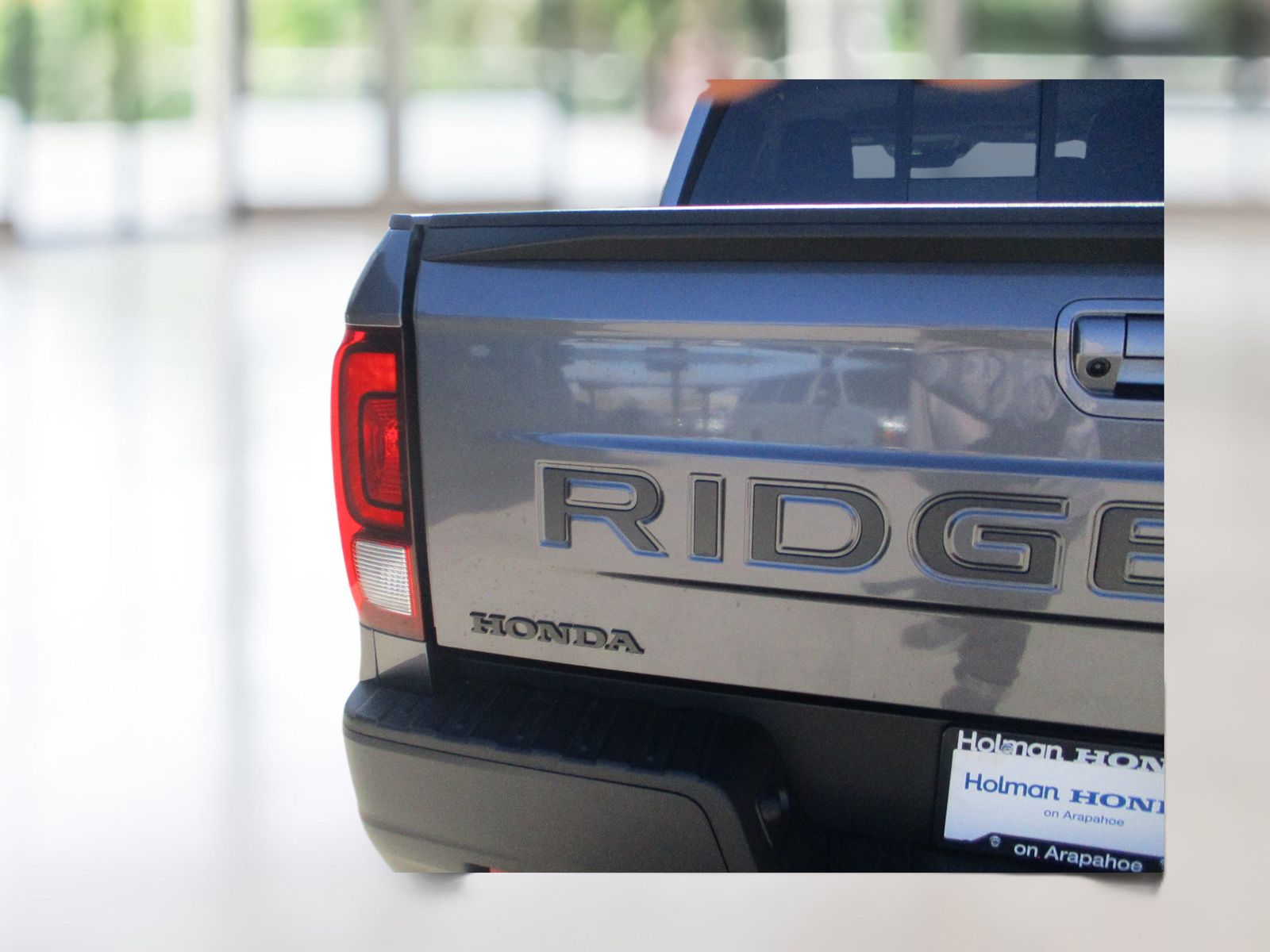 Vehicle image 32 of 35