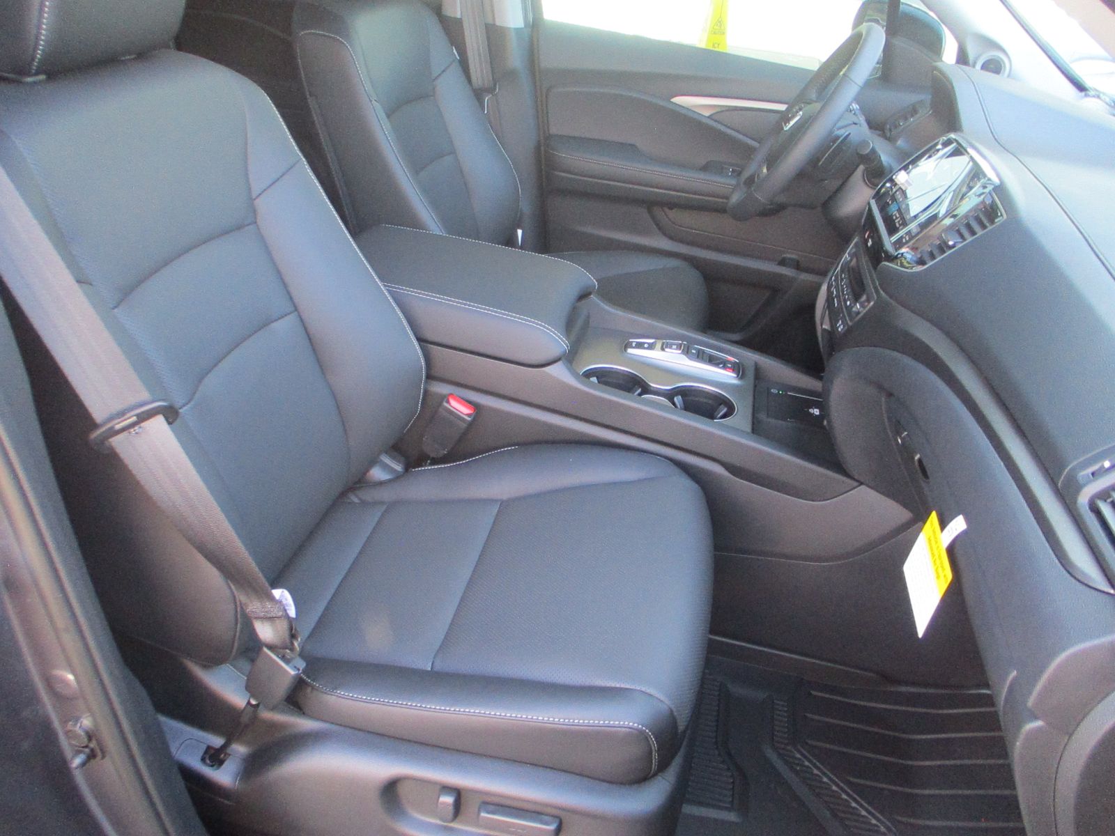 Vehicle image 29 of 35