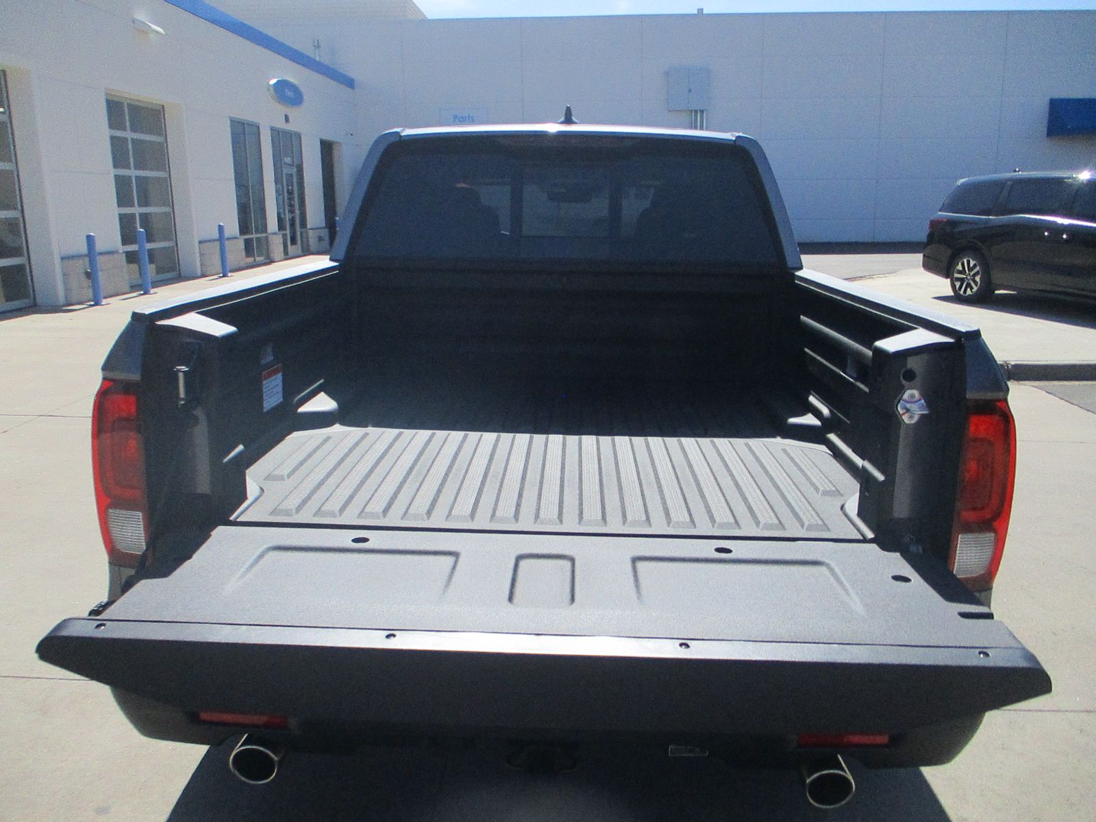 Vehicle image 34 of 35