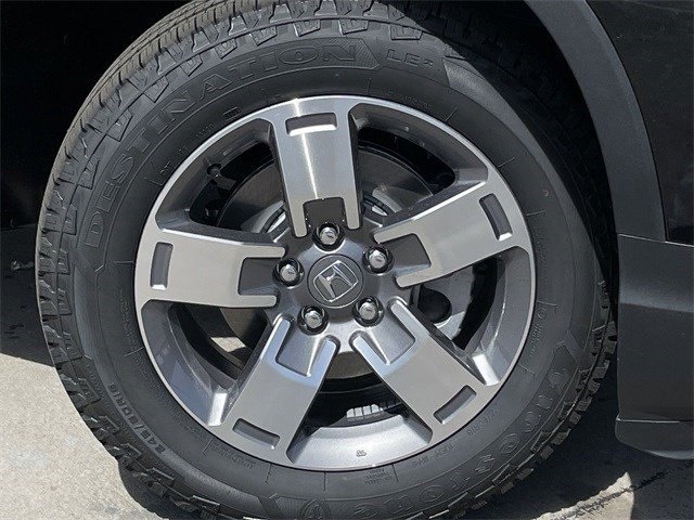 Vehicle image 8 of 25