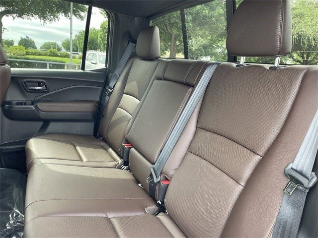 Vehicle image 25 of 25
