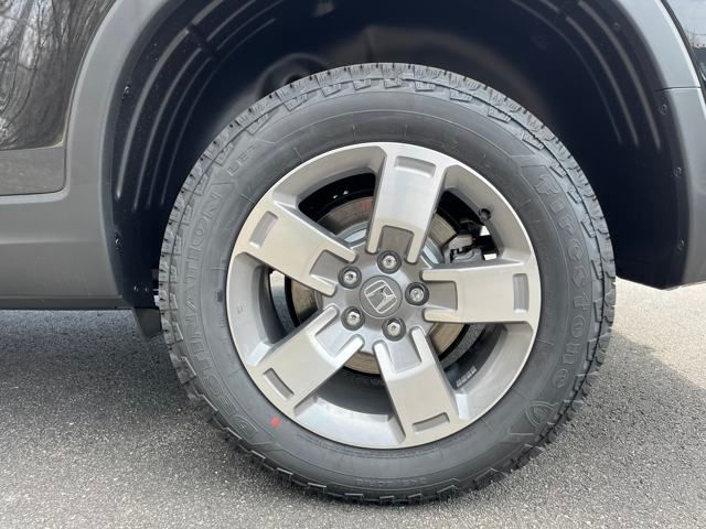 Vehicle image 10 of 38