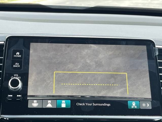 Vehicle image 31 of 38