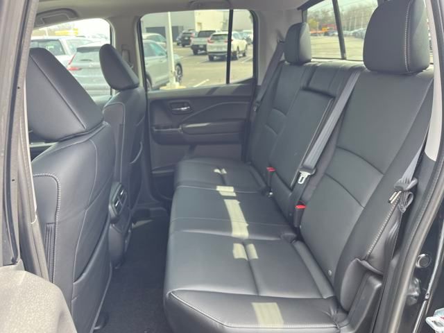 Vehicle image 15 of 38