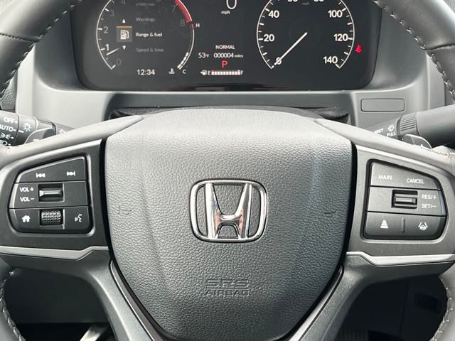Vehicle image 26 of 38