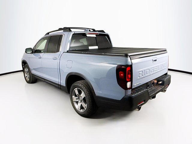 Vehicle image 7 of 34