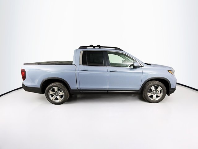 Vehicle image 4 of 34