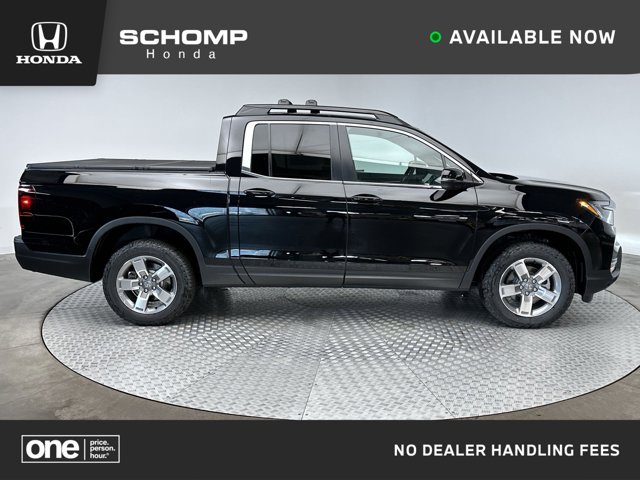 Vehicle image 8 of 27
