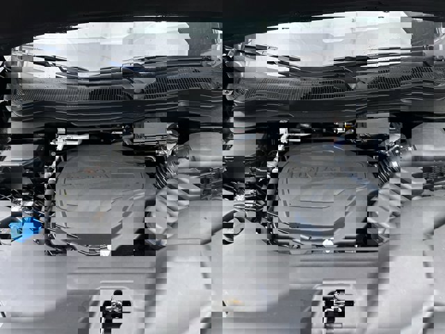 Vehicle image 12 of 27