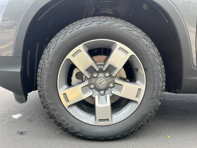 Vehicle image 9 of 35